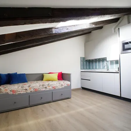 Appartement Il Gabbiano, Mansarda A *