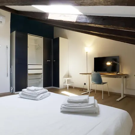 Il Gabbiano, Mansarda A Apartament